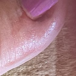 Queen House Nails