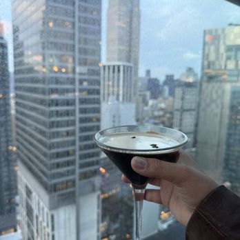The Fleur Room - Lounges Near Me - New York, New York