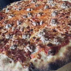 Dimitri's Pizza - Sausage pizza