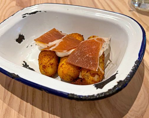 Barullo Taberna Española by null