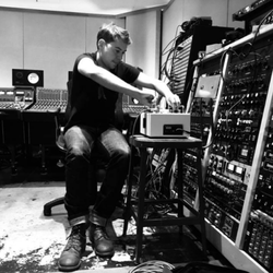 Emery Barter's Guitar, Bass and Vocal Lessons