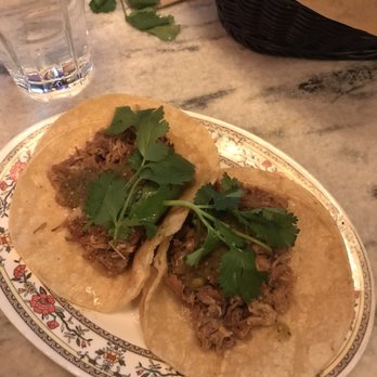 Broken English Taco Pub - The Loop - Carnitas Tacos - Mexican Near Me - Chicago, Illinois