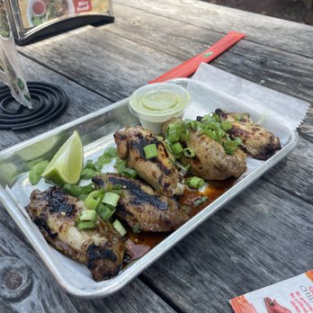 Vui's Kitchen - Wings - Vegan Near Me - Nashville, Tennessee