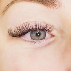 Wispies Lash Bar & Spa - Classic