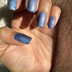 H&N Golden Nails