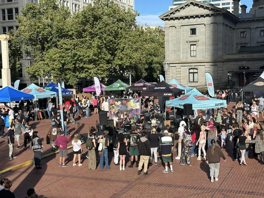Pioneer Courthouse Square by null
