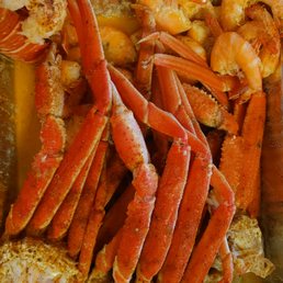 Snow crab and large shrimp