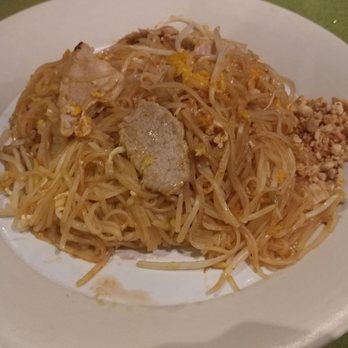 Emerald Thai Cuisine - Pad Thai with pork - Thai Near Me - Williamsburg, Virginia
