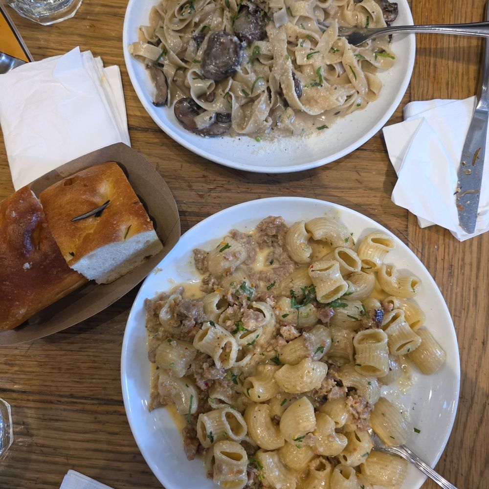 Forma Pasta Factory - Dinner served - Pasta Shops Near Me - Brooklyn, New York Forma Pasta Factory - Dinner served - Pasta Shops Near Me - Brooklyn, New York