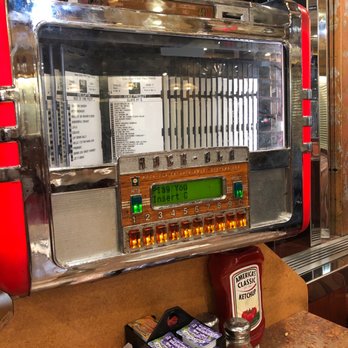 Carle Place Diner - Diners Near Me - Carle Place, New York