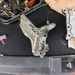 Twins Auto Sales - Engine parts ripped out of the vehicle and destroyed despite no agreement to do work