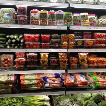 H Mart - Fruits and vegetables, at reasonable prices for Manhattan, I'm told - International Grocery Near Me - New York, New York