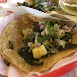 TACOS '76 - Updated August 2025 - 47 Photos & 80 Reviews