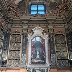 San Bernardino alle Ossa - Main wall