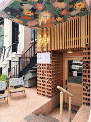 Ly Ly Vietnam Cookhouse by null