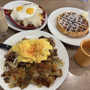 The Cracked Egg - Breakfast & Brunch Near Me - Phoenix, Arizona