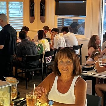 Honu Oceanside - Seafood Near Me - Lahaina, Hawaii
