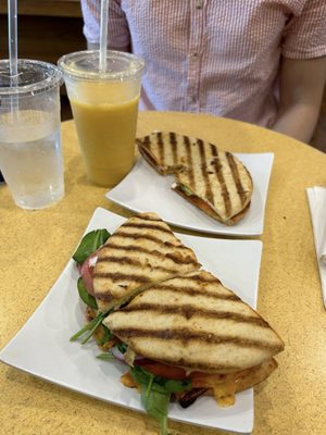 Cafe El Meson by null