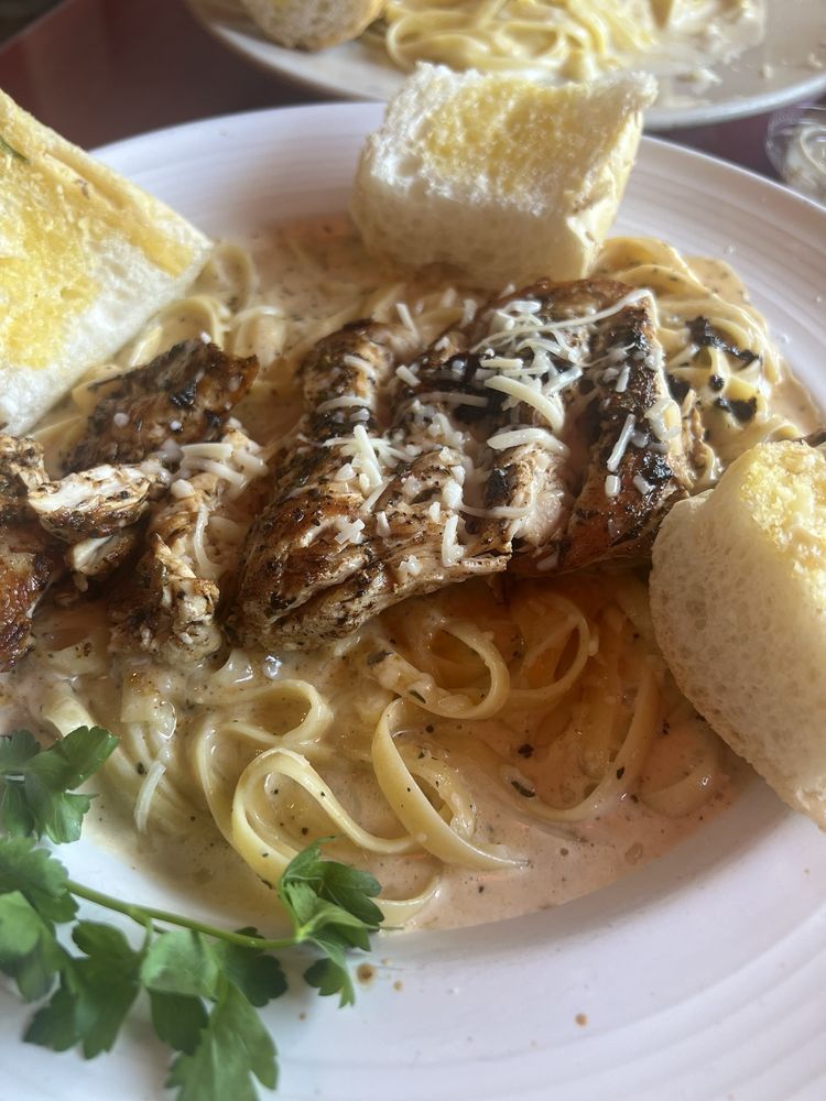 RANDAZZO’S FAMILY RESTAURANT Updated May 2024 128 Photos & 115