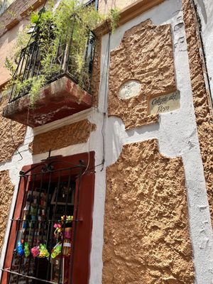 Callejón del Beso by null