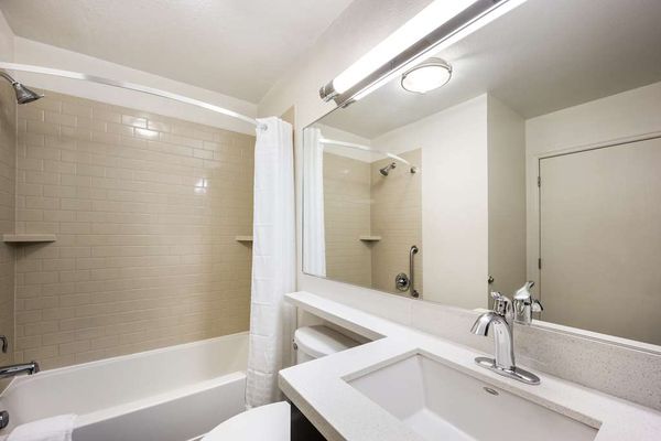 Sonesta Simply Suites Las Vegas Convention Center by null
