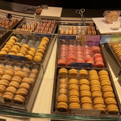 Pierre Herme - French Macaroons!!!