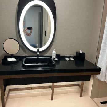 NOBU Hotel Atlanta - Vanity - Hotels Near Me - Atlanta, Georgia NOBU Hotel Atlanta - Vanity - Hotels Near Me - Atlanta, Georgia