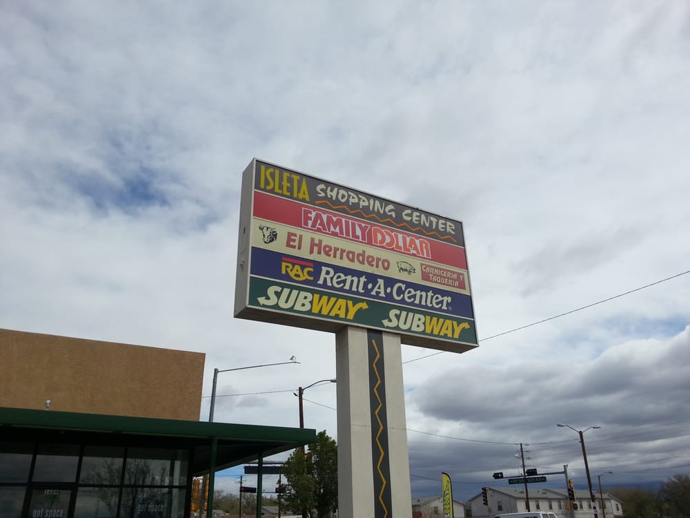 Isleta Shopping Center Logo