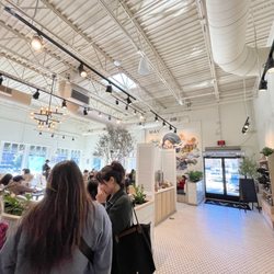 Mây Bakery & Café - Love the ambience and decor in here