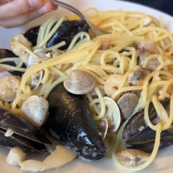 Cavour 21 - Seafood Pasta