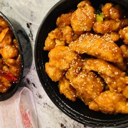 Red Bowl Asian Bistro - Sesame Chicken and orange chicken