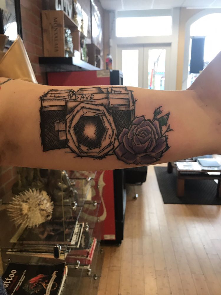 QUEEN CITY TATTOO 10 Photos & 10 Reviews 400 Maple Street