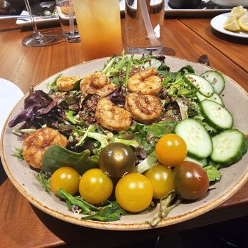 Zutro Restaurant & Bar - New American Near Me - Houston, Texas