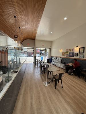 Bob's Donut & Pastry Shop by null