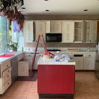 Hemet Flooring - Before - Carpeting Near Me - Hemet, California