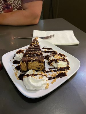 4th Street Bar and Grill by null