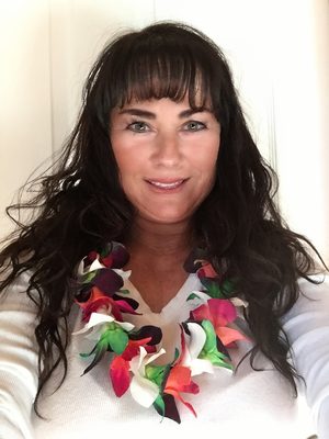 Aloha Island Lei and Floral by null