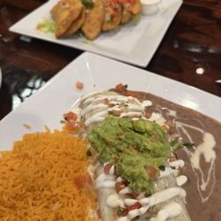 El Silverado - Mexicano Burrito y Empanada Pollo