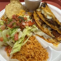 BIRRIA (BEEF) QUESADILLA PLATE