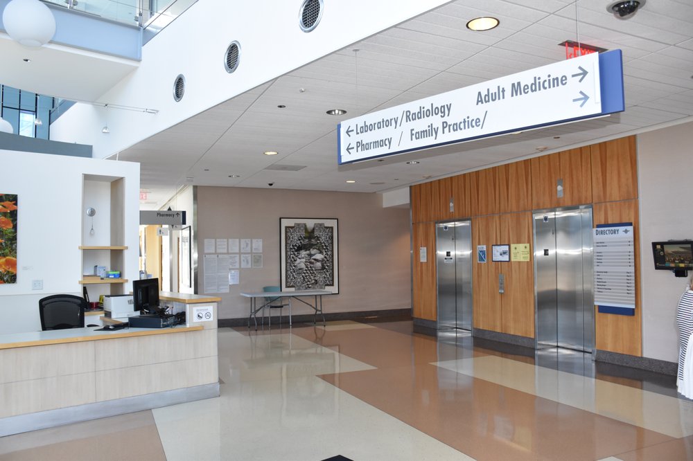 VALLEY HEALTH CENTER GILROY Updated October 2024 22 Photos 7475