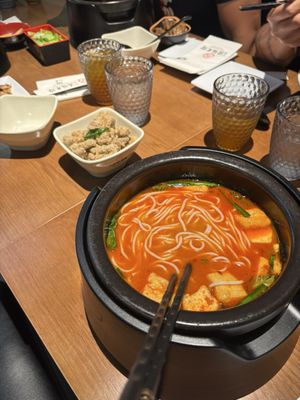 Ten Seconds Yunnan Rice Noodle by null
