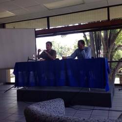 Biblioteca Dr. Jorge Villalobos Padilla, S.J - Del Río, periodista de revista Proceso