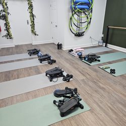 WISEBarre & Pilates