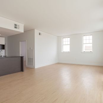 Ambassador Apartments - Model Living Room - Apartments Near Me - Kansas City, Missouri Ambassador Apartments - Model Living Room - Apartments Near Me - Kansas City, Missouri