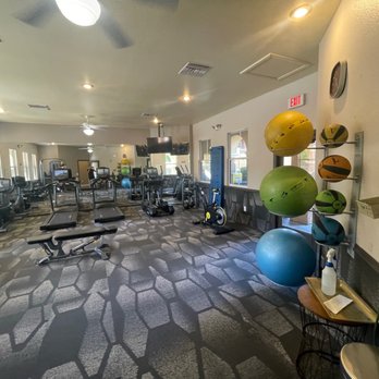 Chateau Calais Apartments - Fitness Center - Apartments Near Me - Henderson, Nevada Chateau Calais Apartments - Fitness Center - Apartments Near Me - Henderson, Nevada