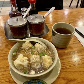 H K Wonton Garden - A3. Wonton with Noodles Soup with condiments and hot tea - Cantonese Near Me - New York, New York
