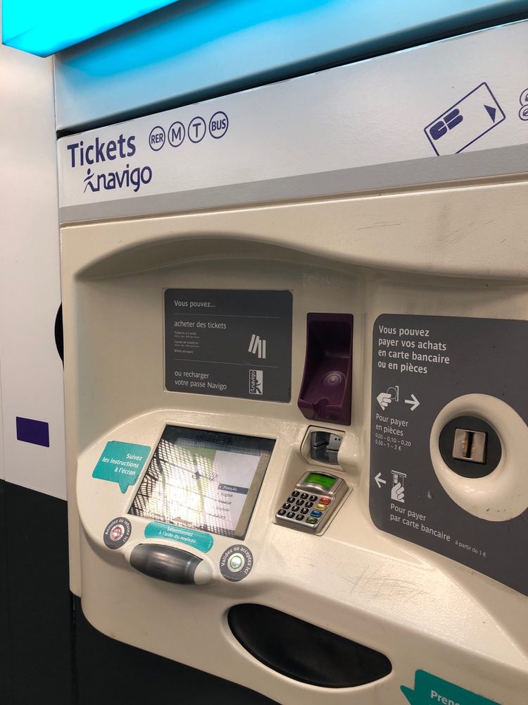 MÉTRO LAMARCKCAULAINCOURT Metro Stations 53 bis rue Lamarck, Paris