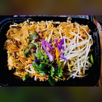 Arawan Thai Cuisine - Pad Thai of course - Thai Near Me - Sausalito, California
