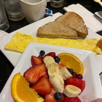 Keke's Breakfast Cafe - Omelet, rye toast, fruit, and a lot of coffee - Breakfast & Brunch Near Me - Tampa, Florida