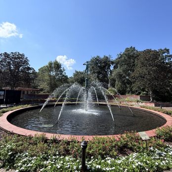 Brookgreen Gardens - Fountain - Museums Near Me - Murrells Inlet, South Carolina